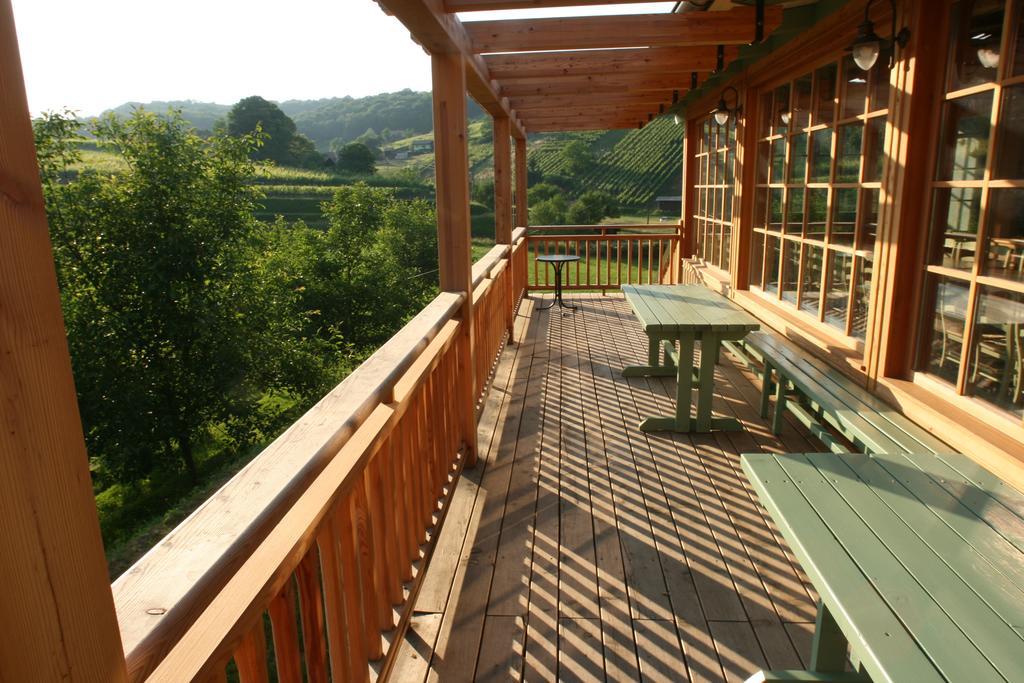 Villa Les With Hot Tub & Sauna Brezice Room photo